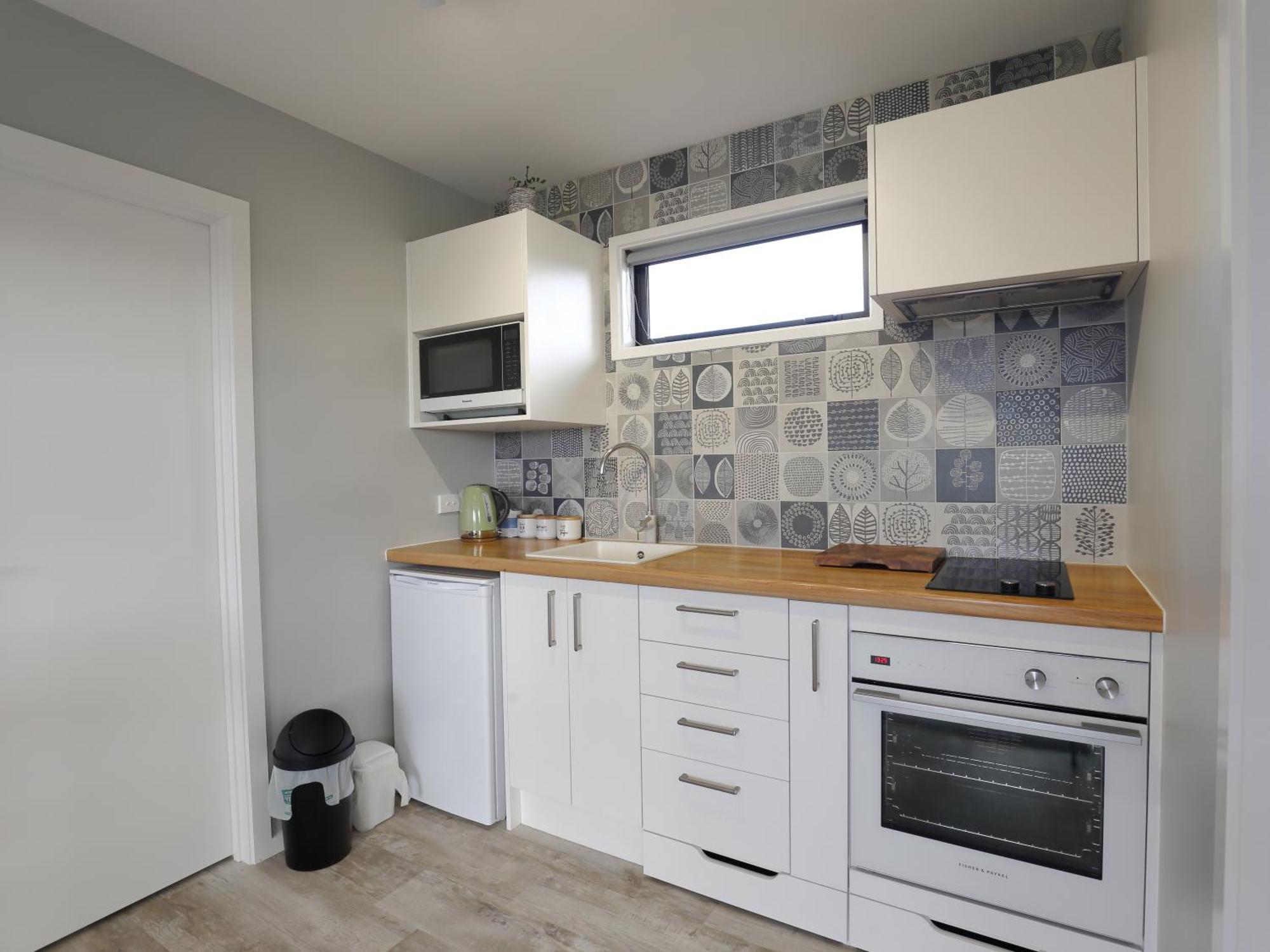 The Tui Studio - Te Anau Holiday Studio Bagian luar foto
